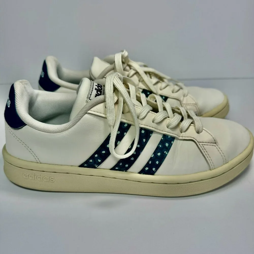Adidas‎ Shoes GRAND COURT White Leather Sneakers Women's Size 7 Good Condition